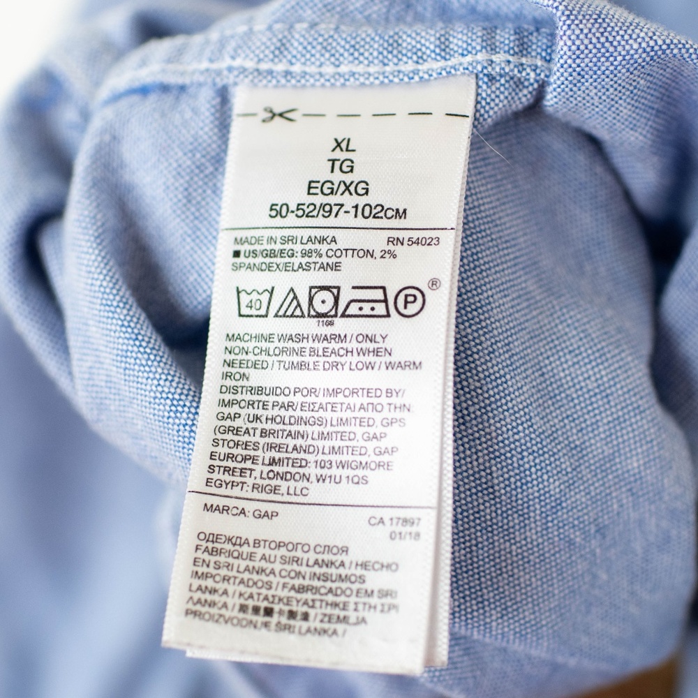 Gap Standard Fit Stretch Button Down Short Sleeve… - image 3